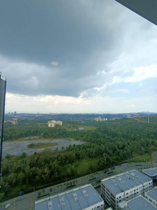 Conezion, Nice View, Beside Ioi City Mall, Opposite Hospital Serdang, Beside Uniteen And Upm, Putrajaya Exterior foto